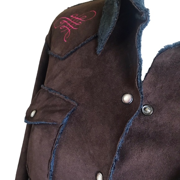 Tasha Polizzi Med Brown And Pink Faux Suede Pearl Snap Western Shearling Jacket - Picture 9 of 13